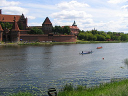 Smocze łodzie w Malborku