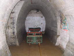 Drezyna pod obiektem 717