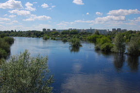 Rozlana Warta przy moście Lecha.